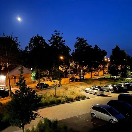Lovely In Travemuende With Sauna شقة *